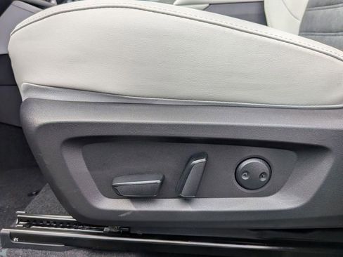 New 2026 Mitsubishi Outlander SE AWD/4WD image 14