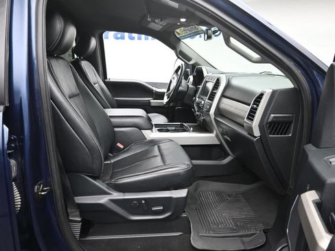 Used 2020 Ford F250 Lariat w/ Lariat Ultimate Package AWD/4WD image 9