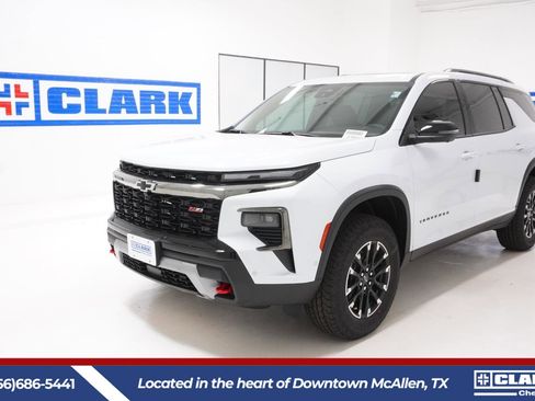 New 2026 Chevrolet Traverse Z71 w/ Enhanced Driving Package image 1