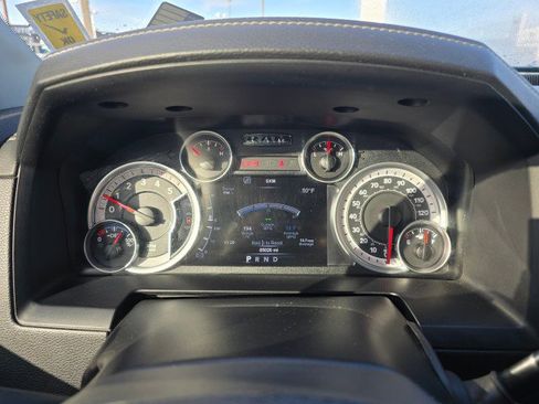 Used 2015 RAM 3500 Laramie w/ Black Appearance Group image 41