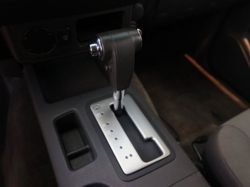 Used 2010 Nissan Xterra S RWD image 11