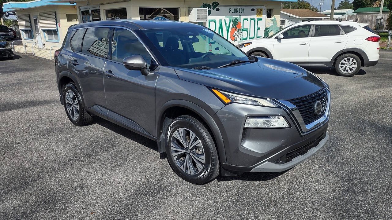 Used 2021 Nissan Rogue SV FWD image 3