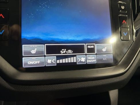 Used 2024 Subaru Ascent Onyx Edition image 21