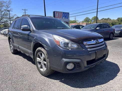 Used 2014 Subaru Outback 3.6R Limited image 4