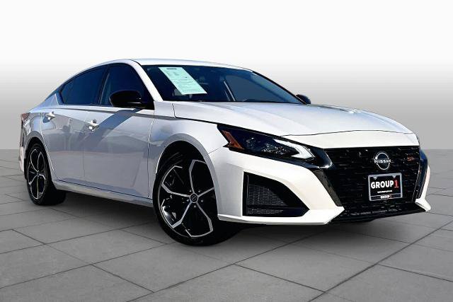 Certified 2024 Nissan Altima 2.5 SR FWD image 3