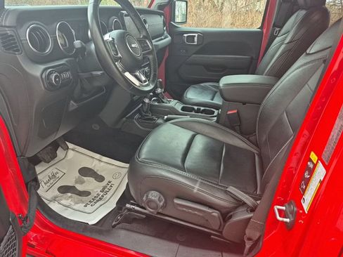 Used 2021 Jeep Wrangler Unlimited Sahara image 15