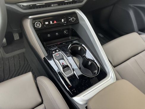 New 2025 Audi Q5 Premium Plus image 14