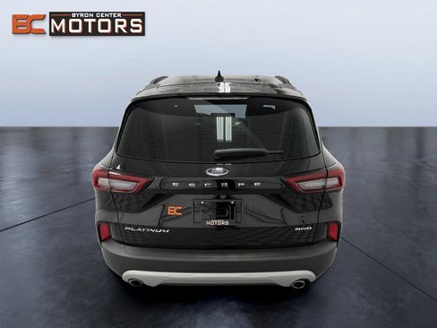 Used 2025 Ford Escape Platinum AWD/4WD image 5