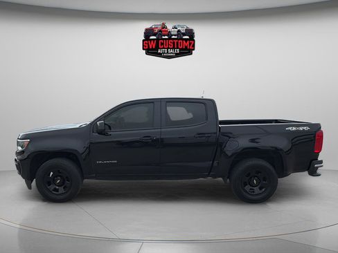 Used 2022 Chevrolet Colorado W/T AWD/4WD image 4