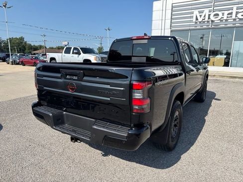 Used 2025 Nissan Frontier PRO-4X AWD/4WD image 9