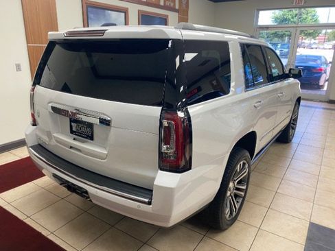 Used 2019 GMC Yukon Denali w/ Denali Ultimate Package AWD/4WD image 3