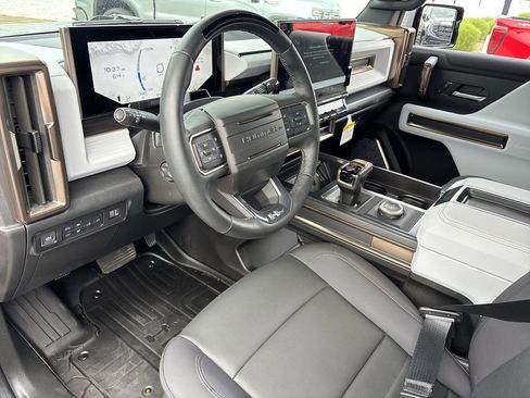 New 2025 GMC Hummer EV 3X image 10