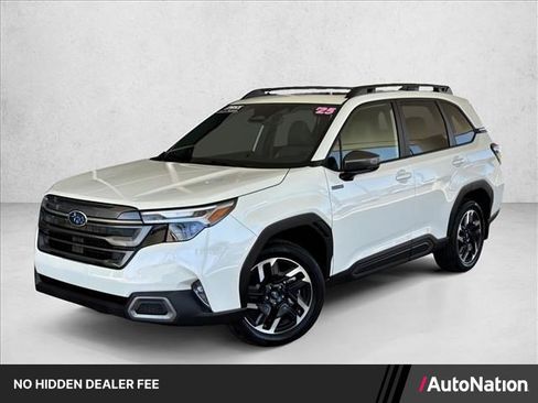 Used 2025 Subaru Forester Limited w/ Popular Package AWD/4WD image 1