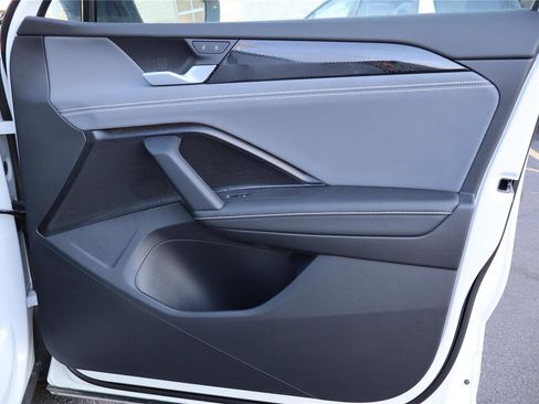 New 2026 Volkswagen Tiguan SE R-Line image 28