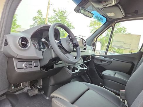New 2026 Mercedes-Benz Sprinter 2500 image 26