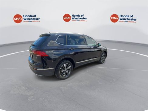 Used 2018 Volkswagen Tiguan SEL AWD/4WD image 11