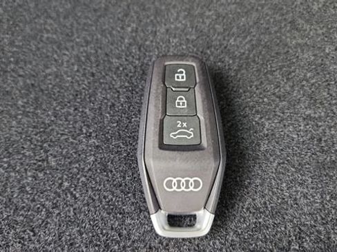 Used 2025 Audi Q5 Premium Plus w/ Premium Plus AWD/4WD image 96