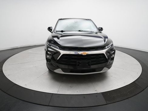 Used 2025 Chevrolet Blazer LT image 11