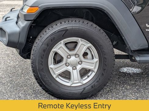 Used 2019 Jeep Wrangler Unlimited Sport S AWD/4WD image 13
