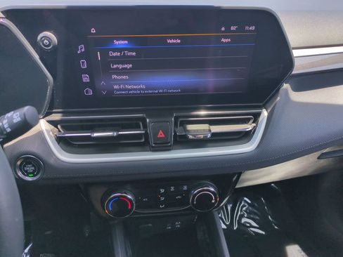 Used 2025 Chevrolet TrailBlazer LT AWD/4WD image 18