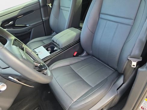 Certified 2025 Land Rover Range Rover Evoque S AWD/4WD image 18