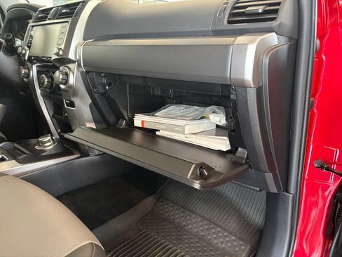 Used 2024 Toyota 4Runner SR5 Premium w/ Moonroof Package AWD/4WD image 24