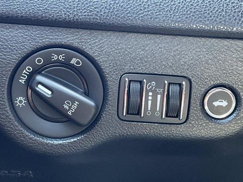 Used 2013 Chrysler 300 S image 20