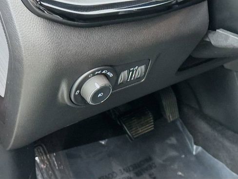 Used 2024 Jeep Compass Trailhawk image 10