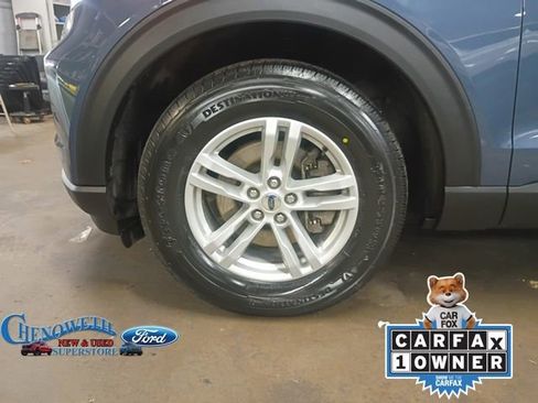 Used 2021 Ford Explorer XLT image 6
