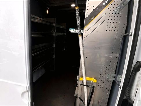 Used 2024 Mercedes-Benz Sprinter 2500 image 15
