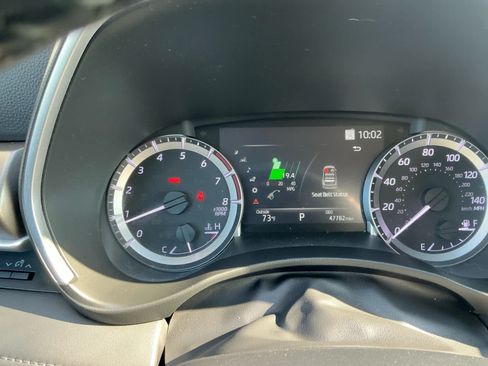 Used 2023 Toyota Highlander XLE FWD image 16
