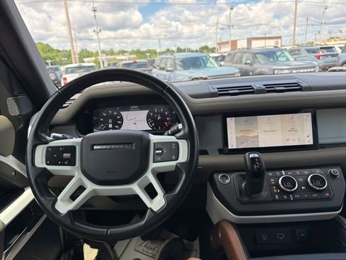 Used 2021 Land Rover Defender 110 S AWD/4WD image 30