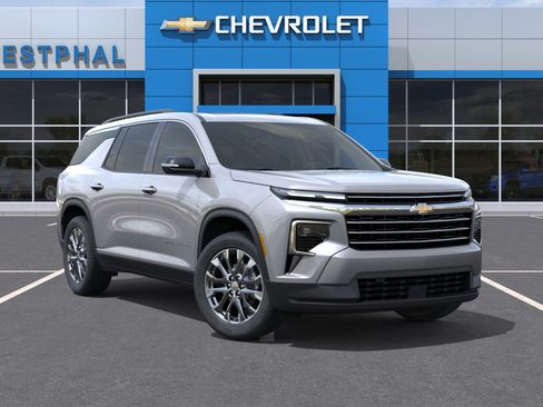 New 2026 Chevrolet Traverse LT w/ Sun and Wheel Package AWD/4WD image 7