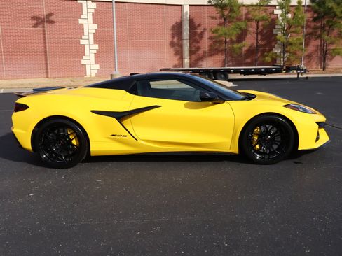 New 2026 Chevrolet Corvette Z06 w/ Stealth Interior Trim Package image 35