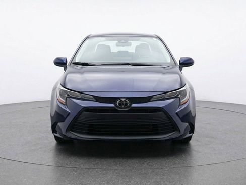 Used 2025 Toyota Corolla LE FWD image 2