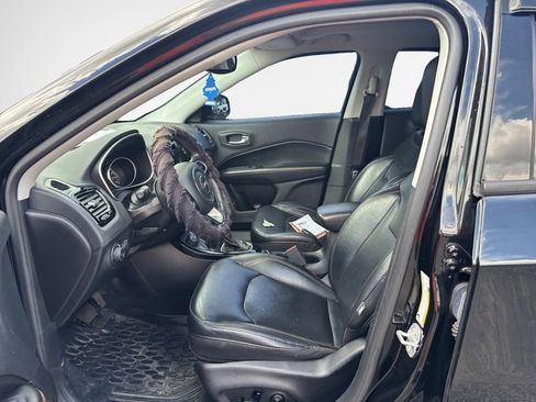 Used 2019 Jeep Compass Limited AWD/4WD image 12