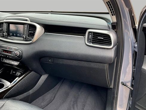 Certified 2020 Kia Sorento EX image 16