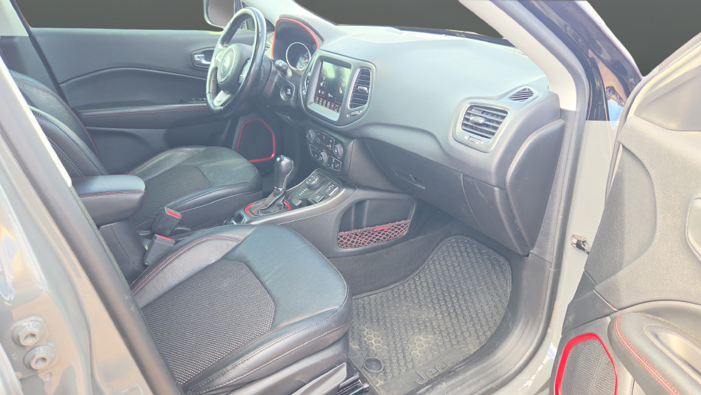 Used 2021 Jeep Compass Trailhawk w/ Convenience Group AWD/4WD image 22