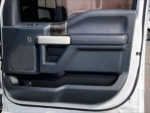 Used 2022 Ford F250 Lariat w/ Lariat Ultimate Package image 30