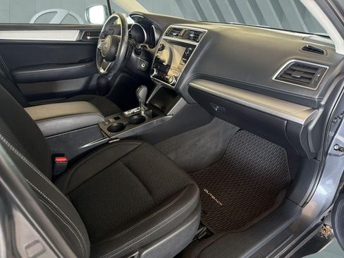Used 2019 Subaru Outback 2.5i Premium w/ Popular Package #2 AWD/4WD image 27