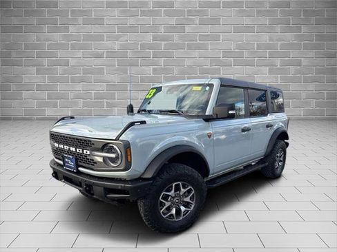 Certified 2022 Ford Bronco Badlands image 3