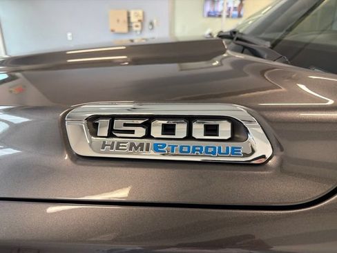 Used 2023 RAM 1500 Limited AWD/4WD image 12
