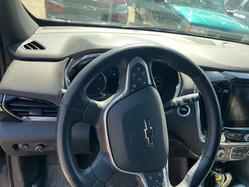 Used 2023 Chevrolet Traverse RS w/ LPO, Floor Liner Package image 7