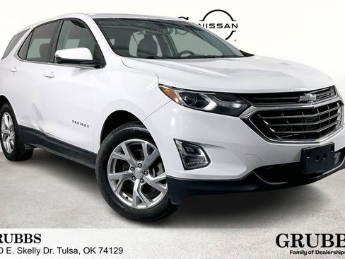Used 2018 Chevrolet Equinox LT image 1