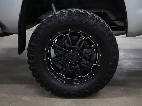 Used 2019 Toyota Tundra Platinum AWD/4WD image 29
