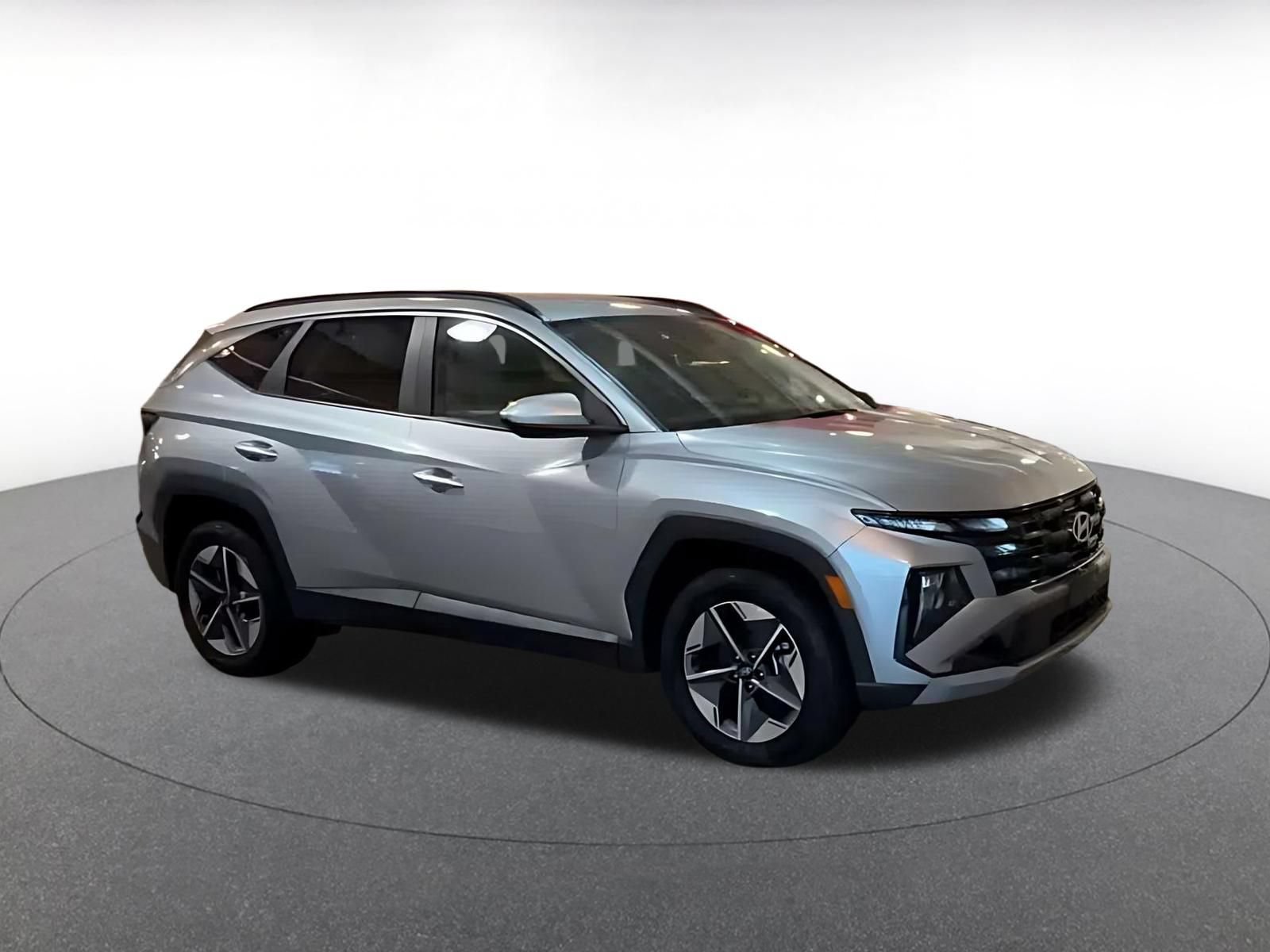 Used 2025 Hyundai Tucson SEL AWD/4WD image 2