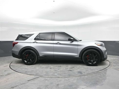 Used 2022 Ford Explorer ST w/ ST High-Performance Pack AWD/4WD image 7