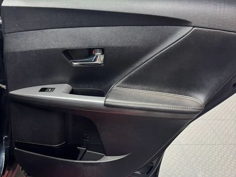 Used 2015 Toyota Venza XLE FWD image 27