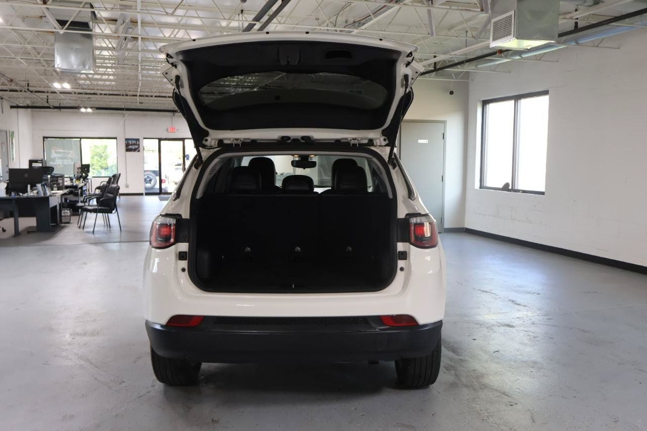Used 2018 Jeep Compass Latitude FWD image 7
