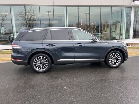 Used 2022 Lincoln Aviator Reserve w/ Equipment Group 201A image 9